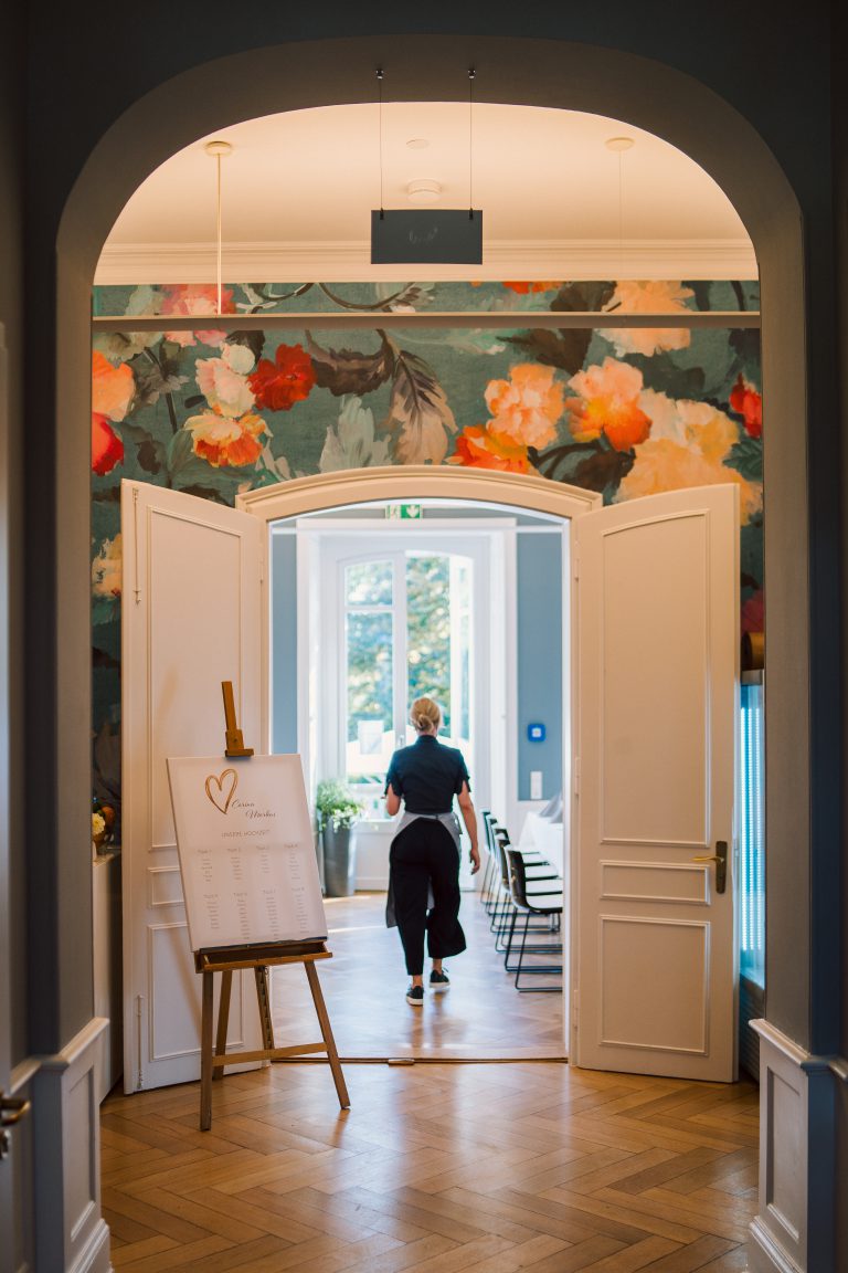 Der Eingangsbereich der Villa Aichele