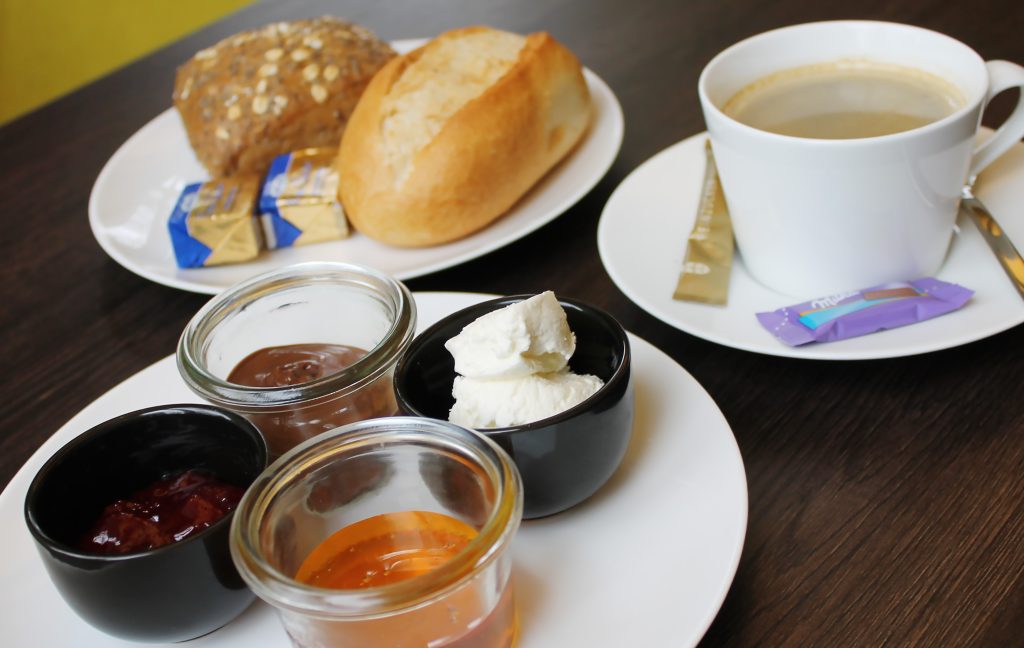 Süßes Frühstück in der Villa Aichele
